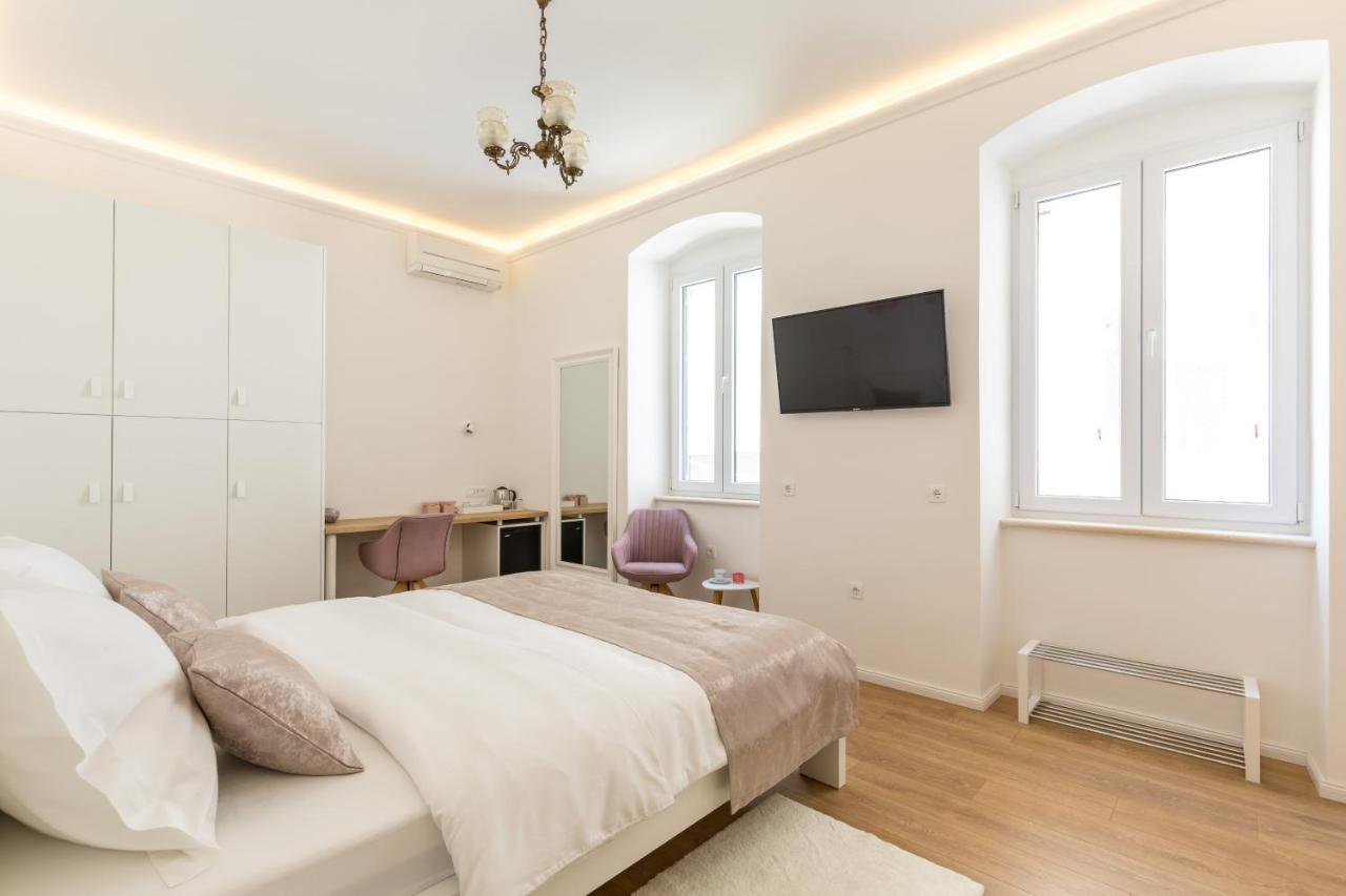 Maniva Old Town Luxury Rooms - Prime Spot By Riva Promenade 스플리트 외부 사진