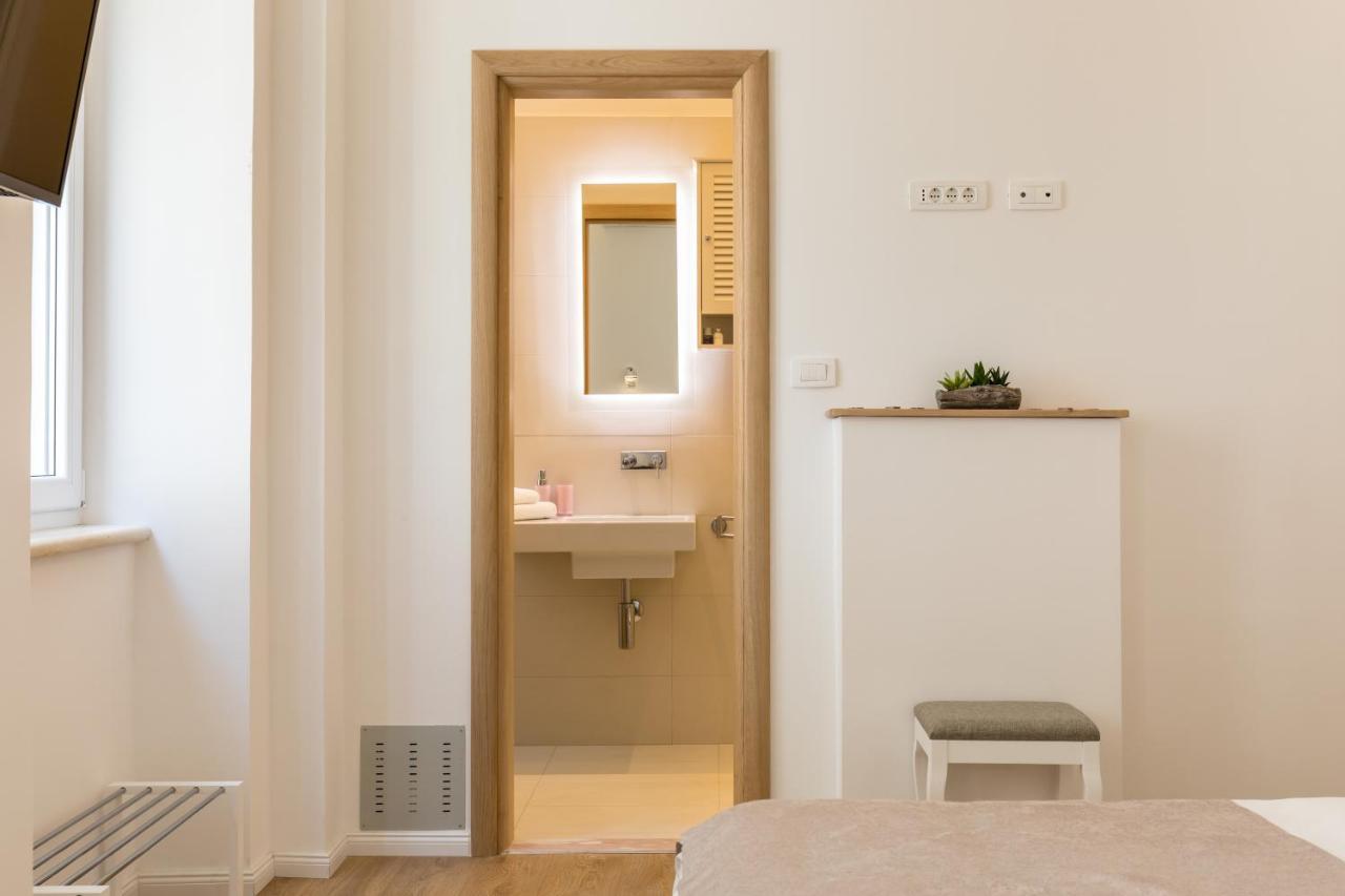 Maniva Old Town Luxury Rooms - Prime Spot By Riva Promenade 스플리트 외부 사진
